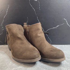 rampage tarragon ankle bootie